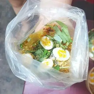 Hình ảnh Bánh tráng mỡ hành trứng lòng đào