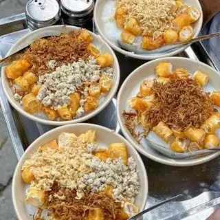 Hình ảnh Cháo sụn - ruốc heo - ruốc nấm - quẩy