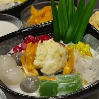 Hình ảnh Chè thái sầu riêng 