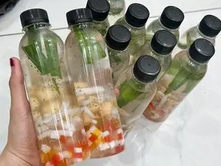 Hình ảnh Nước Dừa Hạt Sen 