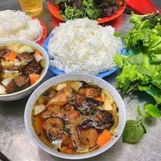 Hình ảnh Bún Chả Hà Nội + trà tắc