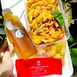 Hình ảnh 1 gói to CHÂN GÀ. SỐT THÁI MIX  cóc kèm sốt chấm