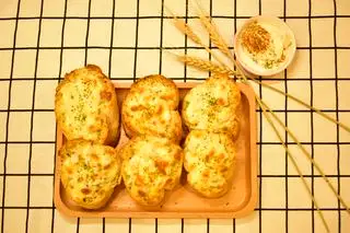 Hình ảnh Bánh mì cua phô mai