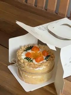Hình ảnh Bánh bông lan trứng muối size 14