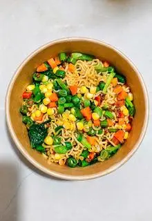 Hình ảnh MÌ TRỘN RAU CỦ