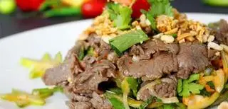 Hình ảnh Gỏi bò rau thơm