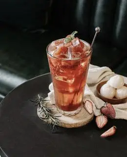 Hình ảnh Strawberry lychee ice tea