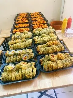 Hình ảnh Combo 2 người (1 Kimbap thường, 1 Kimbap chiên, 2 trà chanh)