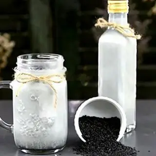 Hình ảnh Sữa hạt điều mè đen