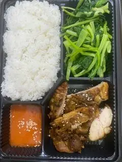Hình ảnh Cơm gà chiên (ko tẩm bột)