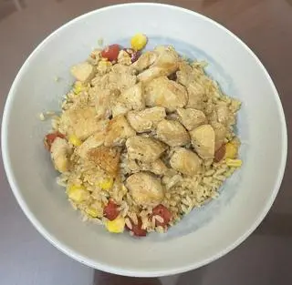 Hình ảnh Cơm rang thập cẩm ức gà nướng - グリル若鶏炒飯