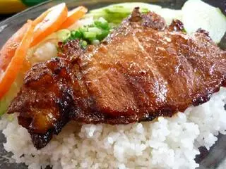 Hình ảnh Cơm Sườn Nướng