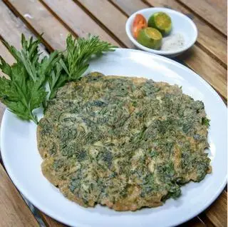 Hình ảnh trứng rán ngải cứu 