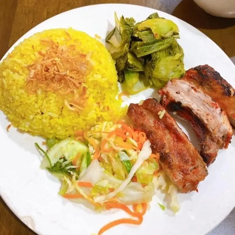 Hình ảnh Cơm Gà chua ngọt