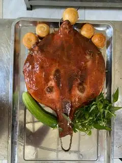 Hình ảnh Vịt da giòn 1 con