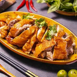 Hình ảnh Vịt Quay Tỳ Bà  Da Giòn nguyên con 