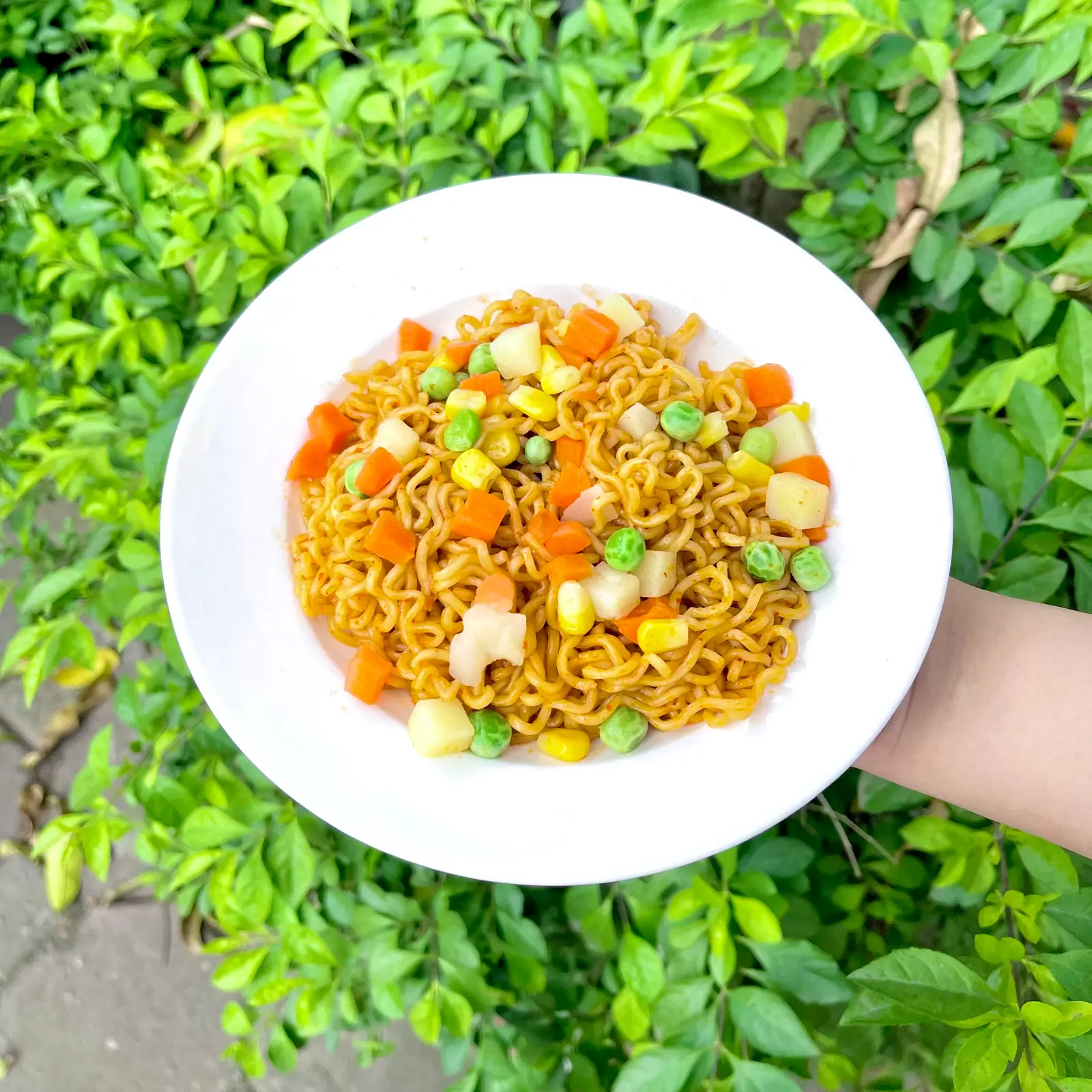 Hình ảnh Mỳ trộn rau củ