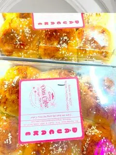 Hình ảnh Bánh sốt trứng muối chà bông