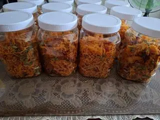 Hình ảnh Khô gà lá chanh