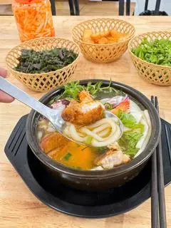 Hình ảnh Niêu cá Chiên