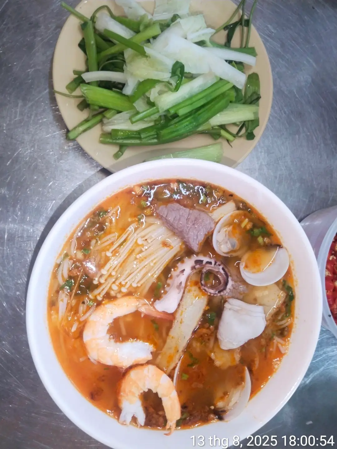 Hình ảnh bún thái 