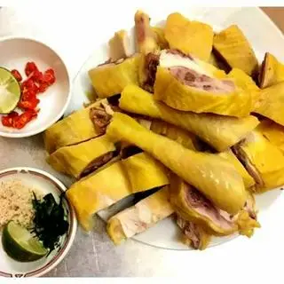 Hình ảnh Gà luộc 1 con hâm nóng