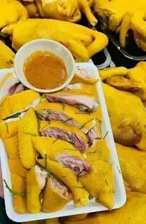 Hình ảnh Gà Ủ Muối Nửa Con Chặt Sẵn