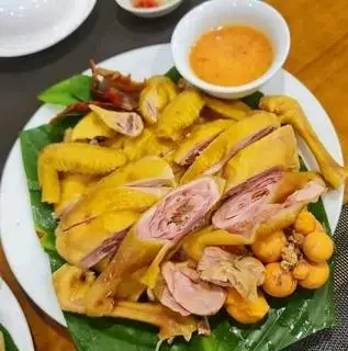 Hình ảnh Gà Ri Ủ Muối Nguyên Con Chặt Sẵn