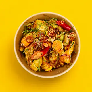 Hình ảnh Chân gà sốt thái mix trứng non(8 chân gà+2 phần trứng)