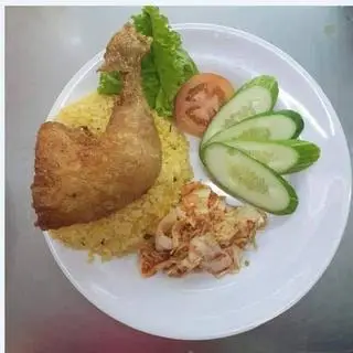 Hình ảnh Cơm Chiên Đùi Gà