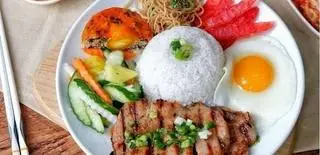 Hình ảnh cơm tấm sườn chả