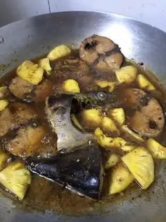Hình ảnh Cơm cá ngừ kho thơm