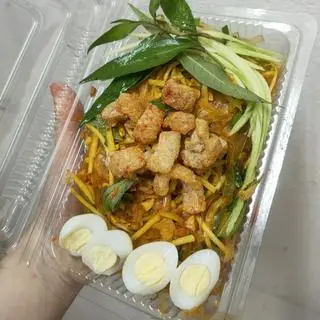 Hình ảnh Bánh Tráng Trộn Tóp Mỡ Mâm Tỏi