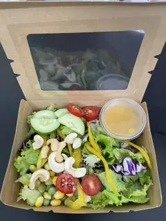 Hình ảnh Salad rau củ quả hạt