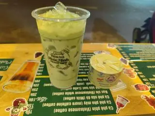 Hình ảnh latte matcha sữa gấu/sữa tươi
