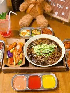 Hình ảnh Set jajang mỳ tương đen kèm thịt sốt chua ngọt tangyusuk 
