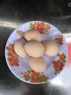 Hình ảnh trứng gà luộc 