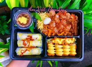 Hình ảnh Hộp Bánh Tráng Thập Cẩm