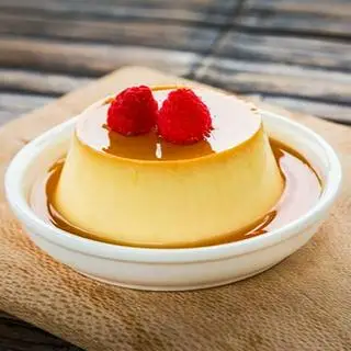 Hình ảnh Bánh flan truyền thống cafe sữa