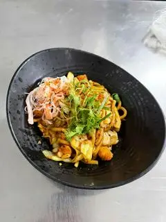Hình ảnh Udon sốt viên hải sản