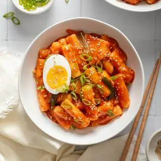 Hình ảnh Bánh gạo Hàn Quốc sốt cay Phần Nhỏ ( Tteokbokki )