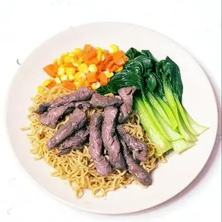 Hình ảnh Mì trộn bò xào 