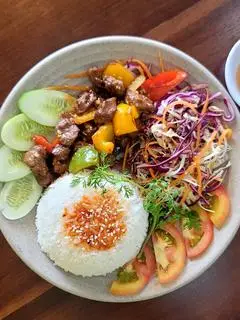 Hình ảnh Cơm bò lúc lắc