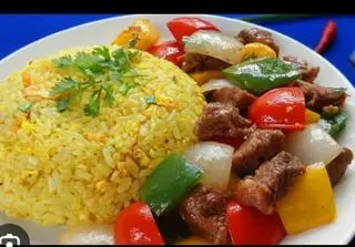 Hình ảnh Cơm bò lúc lắc