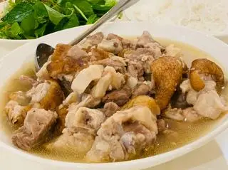 Hình ảnh Giò heo nấu giả cầy thêm 