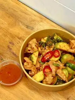 Hình ảnh Chân gà rút xương sốt Thái