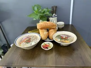 Hình ảnh Bánh canh chả cá giò heo