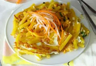 Hình ảnh nui xào 2 trứng