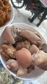 Hình ảnh Giò heo thêm