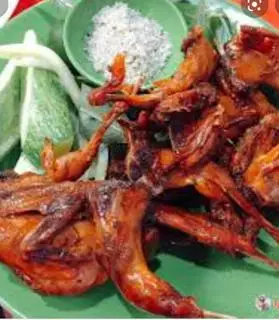 Hình ảnh Cút chiên bơ